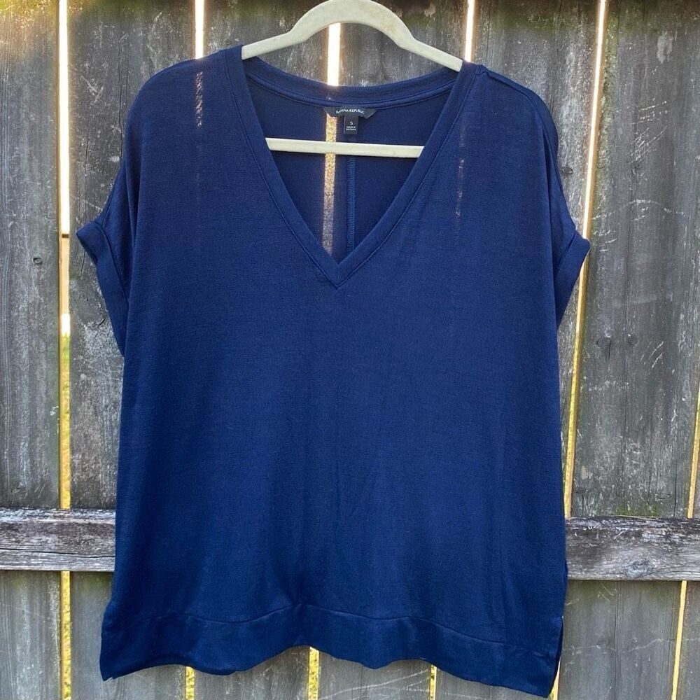 Banana Republic Navy Cuffed‎ Sleeve Oversized T-Shirt / S